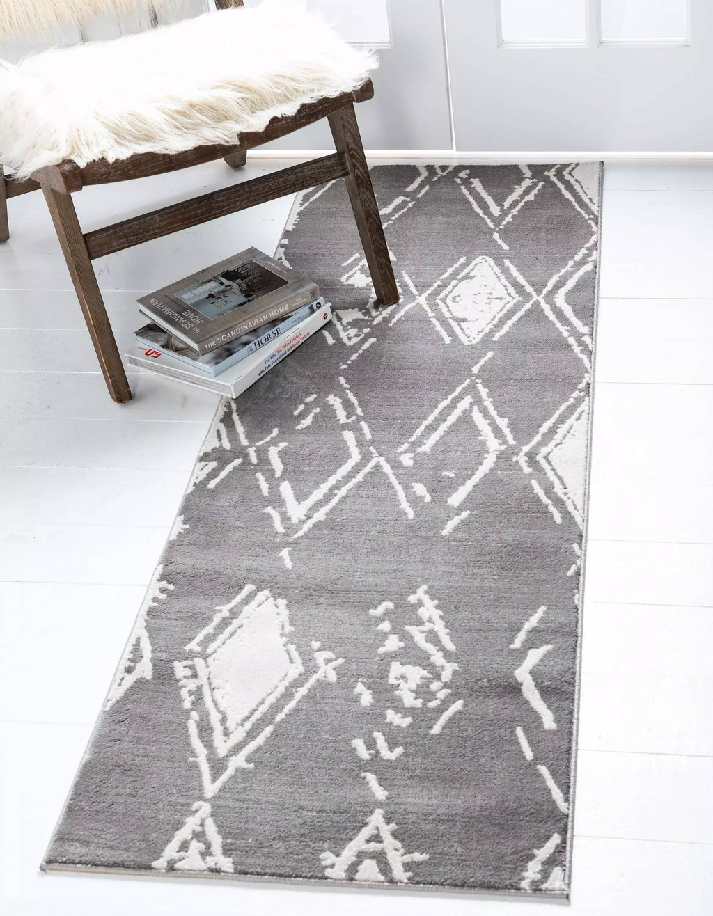 Jakobe - Faded Diamond Pattern Rug