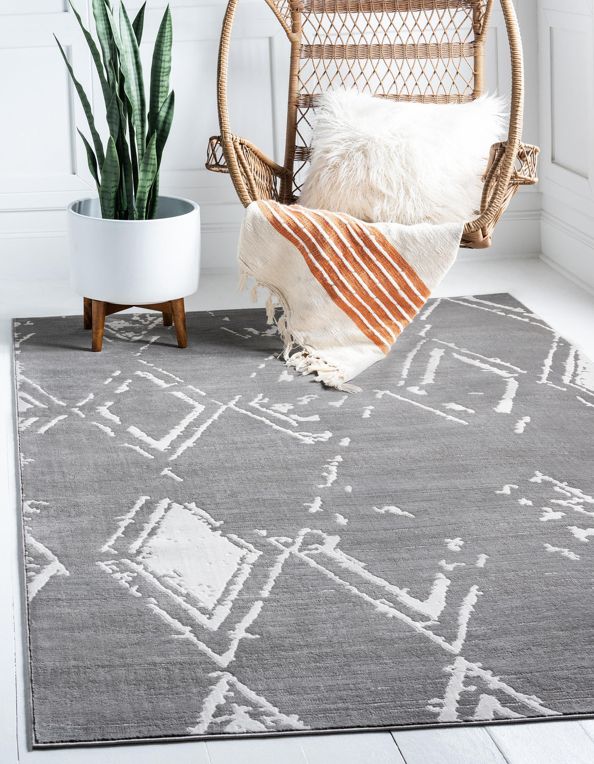Jakobe - Faded Diamond Pattern Rug